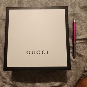 Gucci box